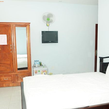 Thy Hung Hotel Туихоа Экстерьер фото
