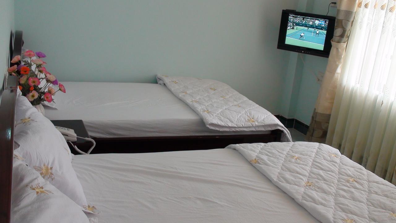 Thy Hung Hotel Туихоа Экстерьер фото
